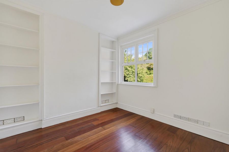 9 Finaghy Park North