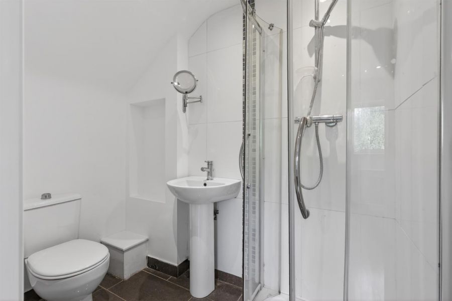 9 Finaghy Park North