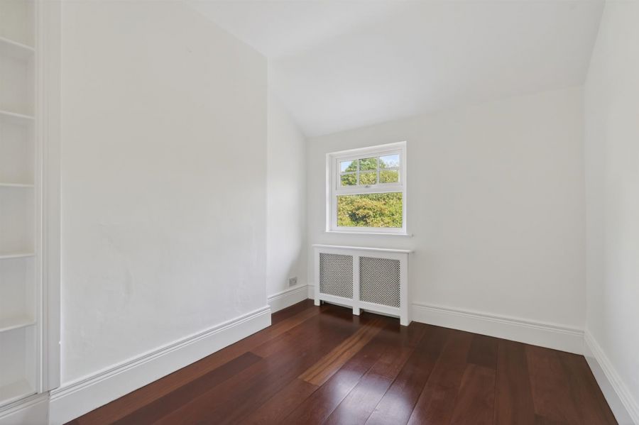 9 Finaghy Park North