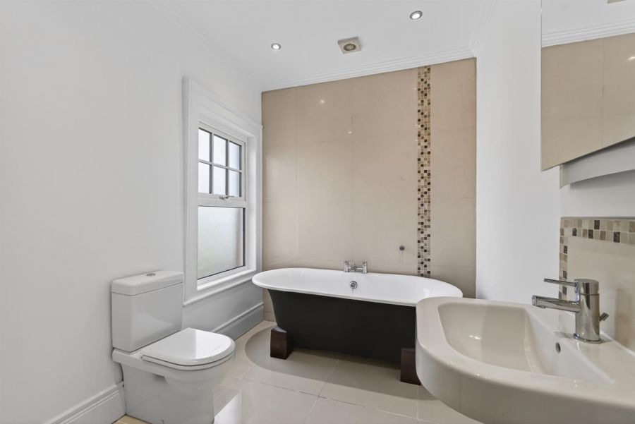 9 Finaghy Park North