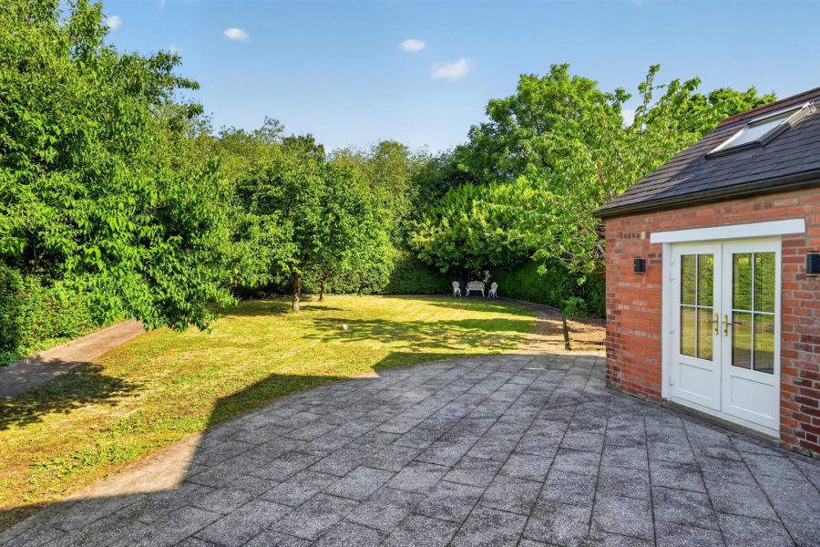 9 Finaghy Park North