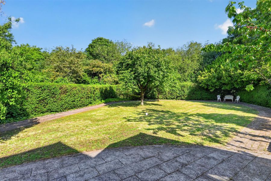 9 Finaghy Park North