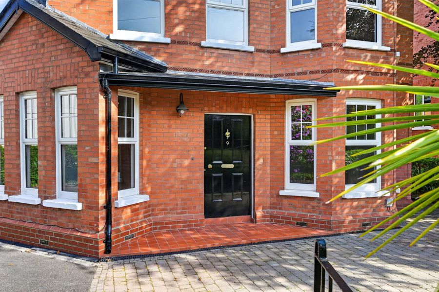 9 Finaghy Park North