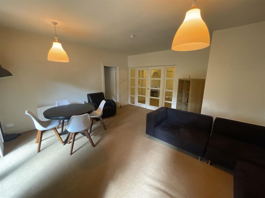Apt 4 Holyrood Manor