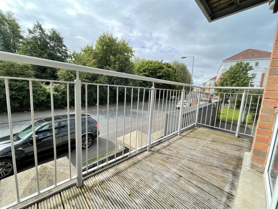 Apt 1 Woodlands Manor, Stockmans Way
