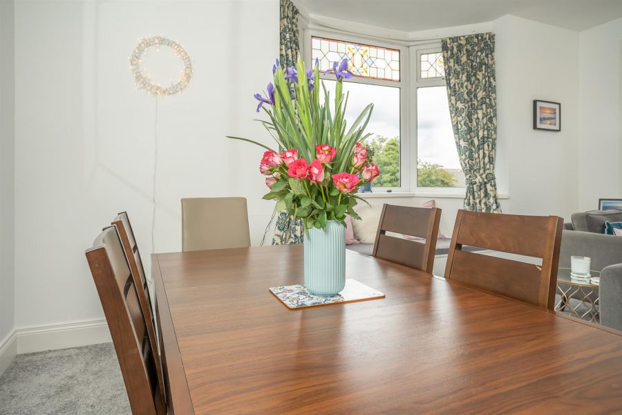 Apt 5, 16 Derryvolgie Avenue