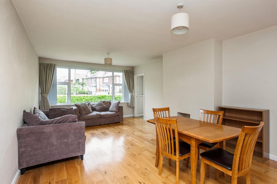 Apt 1 107 Marlborough Park South