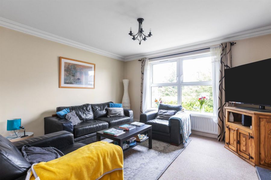 Apt 6, 48 Marlborough Park South