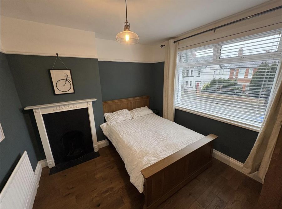 75 Upper Lisburn Road