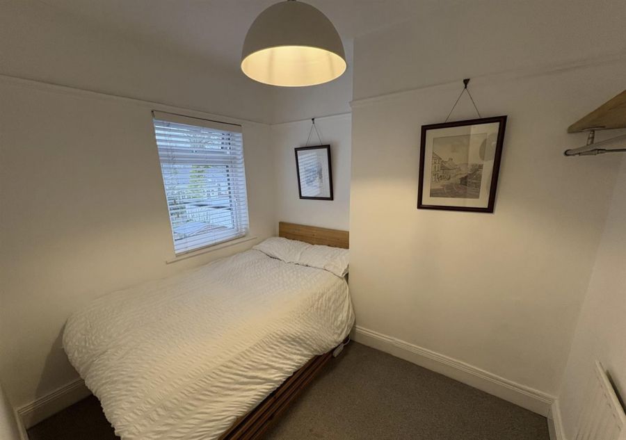 75 Upper Lisburn Road