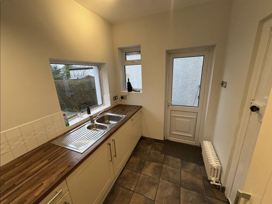 75 Upper Lisburn Road