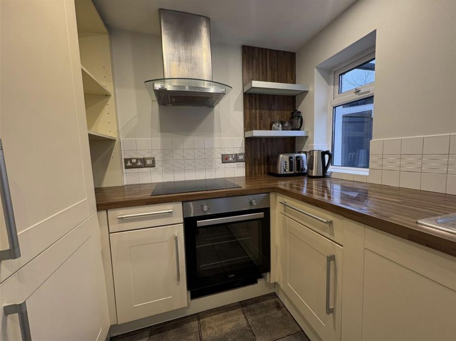 75 Upper Lisburn Road