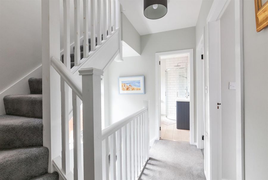 14 Cricklewood Crescent