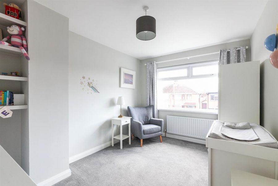 14 Cricklewood Crescent