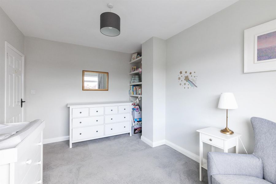 14 Cricklewood Crescent