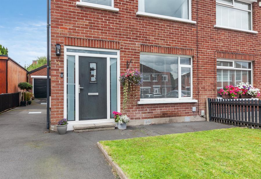 14 Cricklewood Crescent