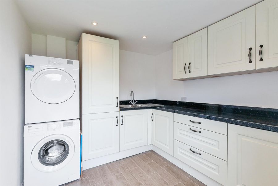 14 Cricklewood Crescent