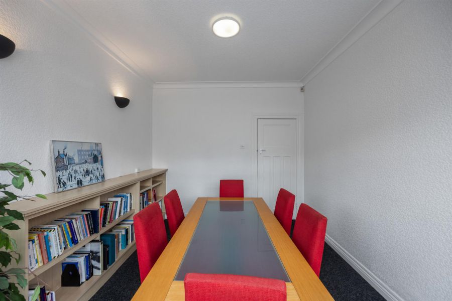 77 Upper Lisburn Road
