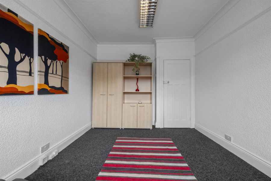 77 Upper Lisburn Road