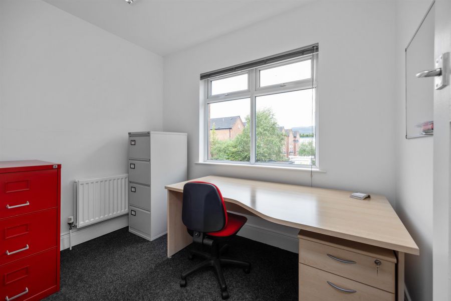 77 Upper Lisburn Road