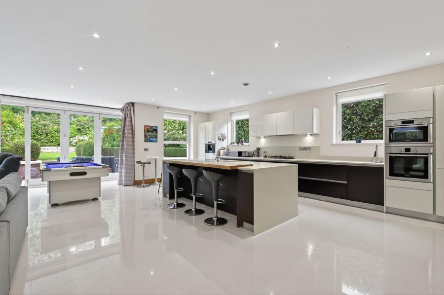43 Bristow Park