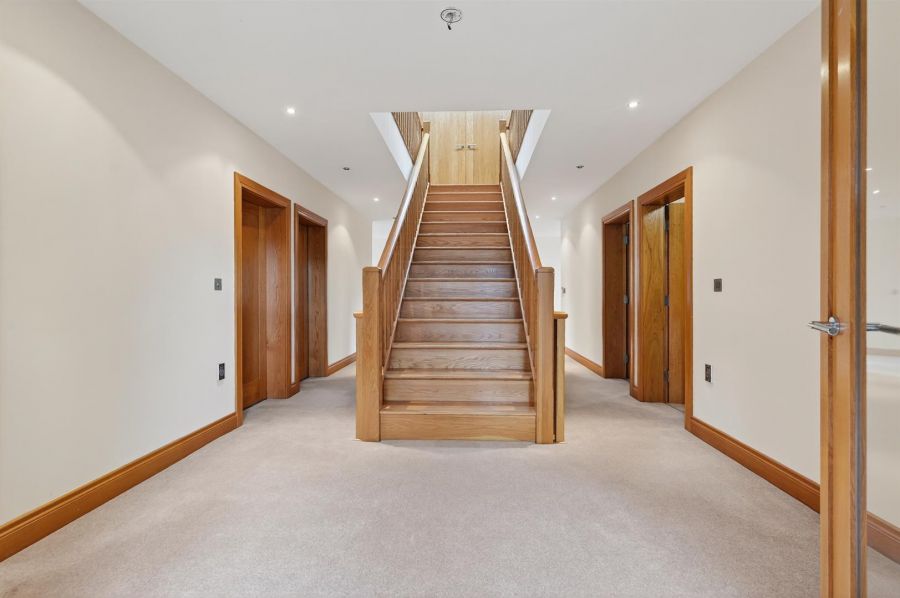 43 Bristow Park