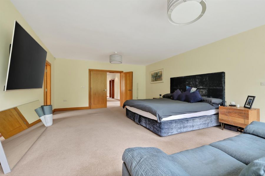43 Bristow Park