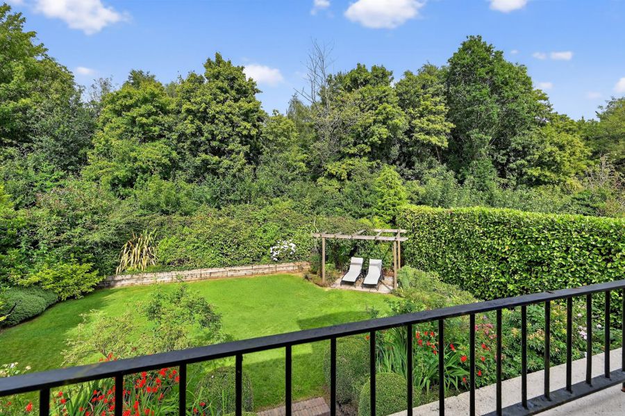 43 Bristow Park