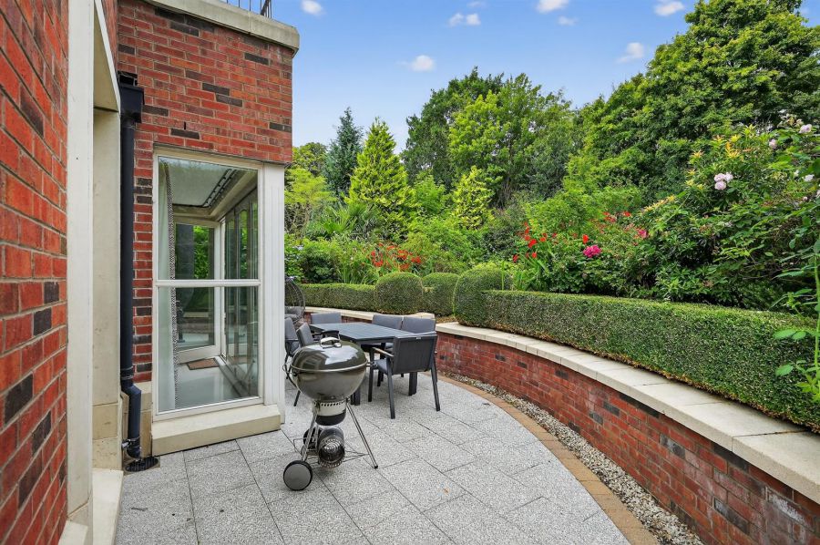 43 Bristow Park 43 Bristow Park