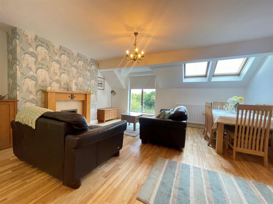 Apt 6 Locksley Lane, Upper Lisburn Road