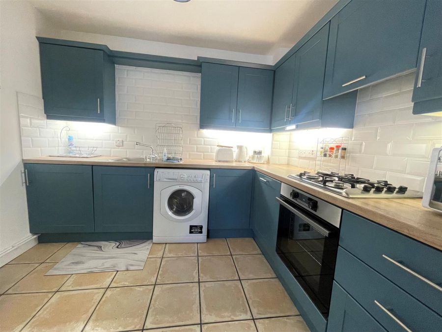 Apt 6 Locksley Lane, Upper Lisburn Road