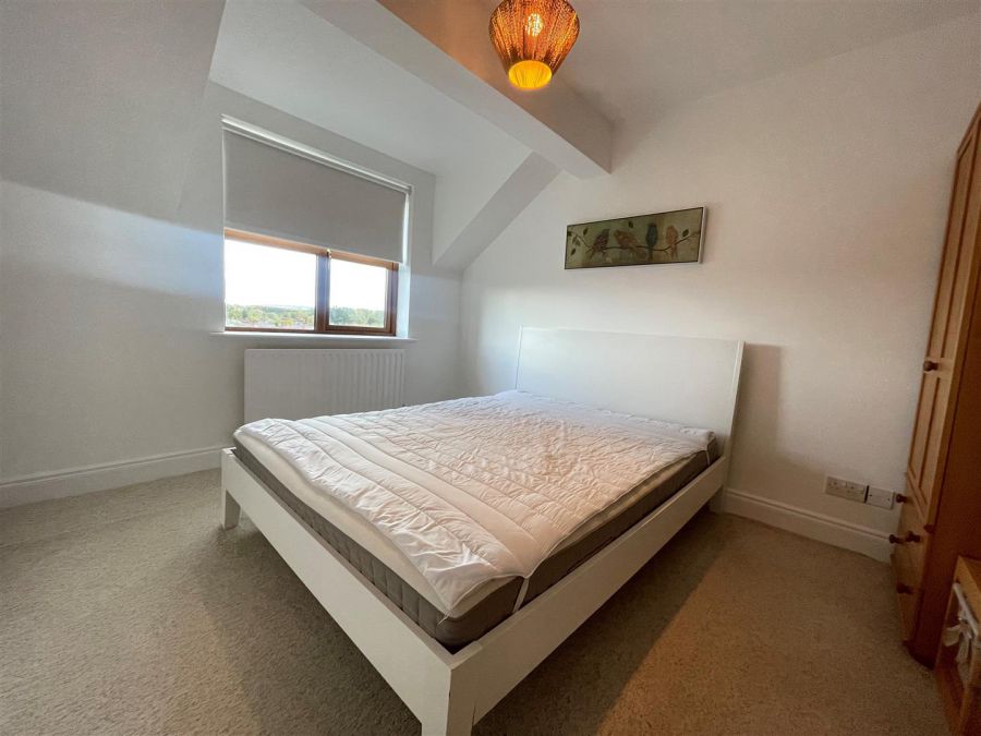 Apt 6 Locksley Lane, Upper Lisburn Road