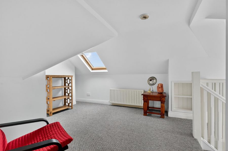 65 Diamond Gardens