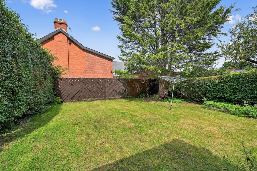 65 Diamond Gardens