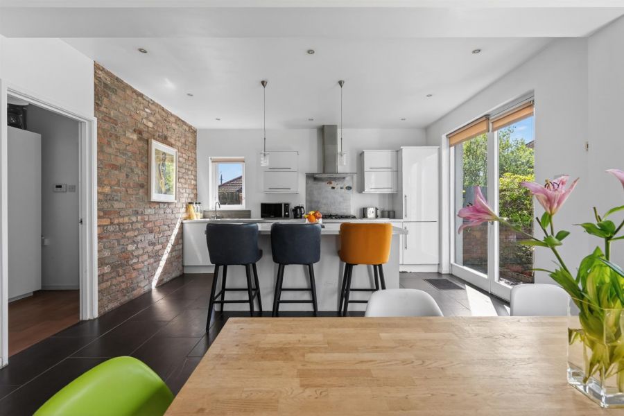 31 Cricklewood Park