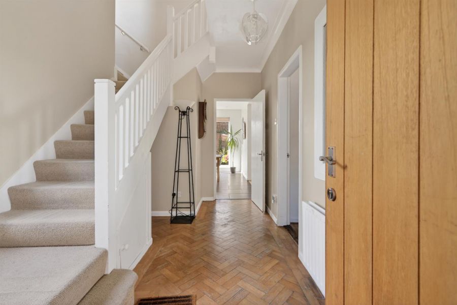 31 Cricklewood Park