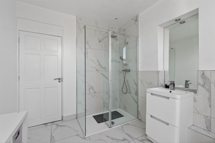 31 Cricklewood Park