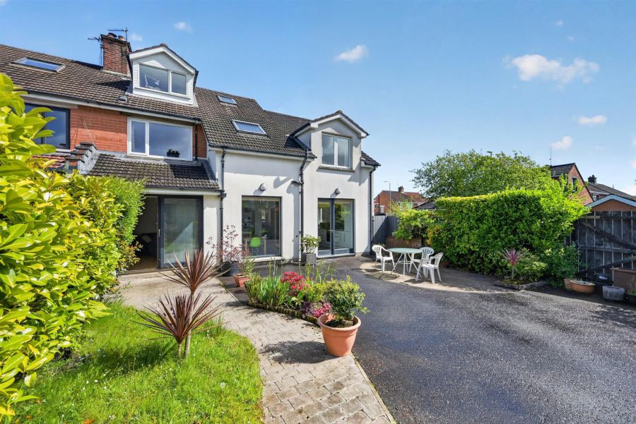 31 Cricklewood Park