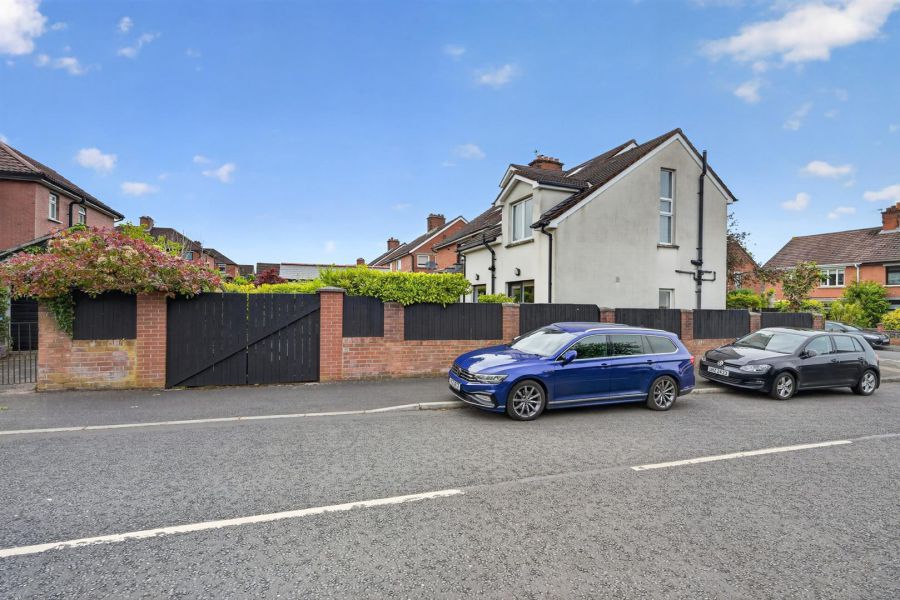 31 Cricklewood Park