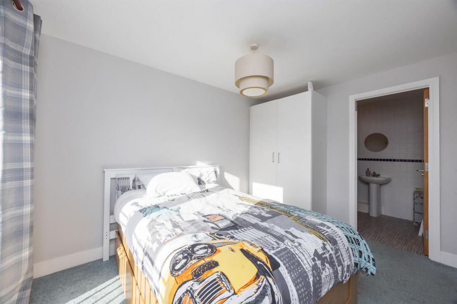 Apt 5 South Studios, Tates Avenue