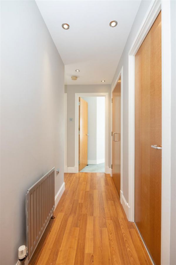 Apt 5 South Studios, Tates Avenue