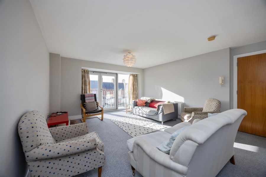 Apt 5 South Studios, Tates Avenue