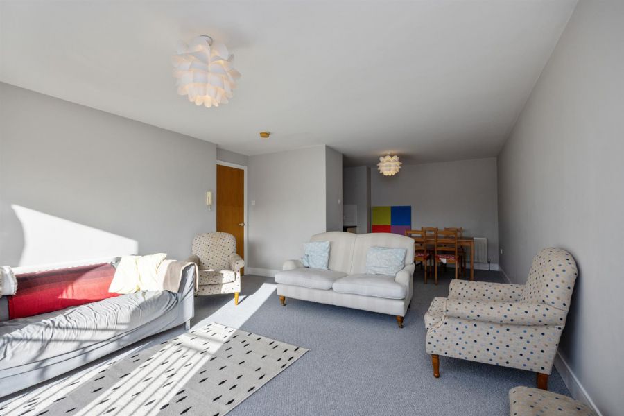 Apt 5 South Studios, Tates Avenue