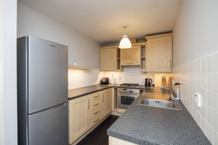 Apt 5 South Studios, Tates Avenue