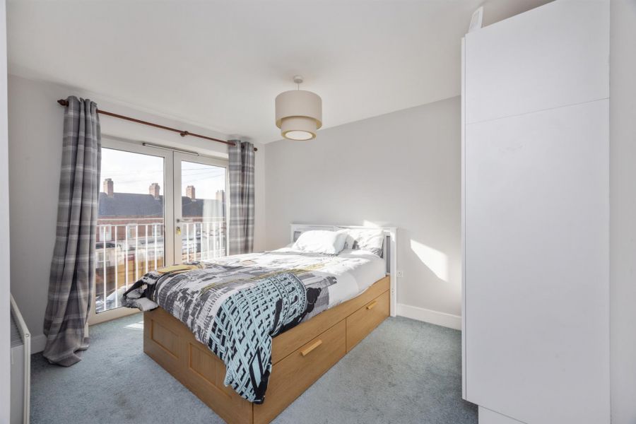 Apt 5 South Studios, Tates Avenue