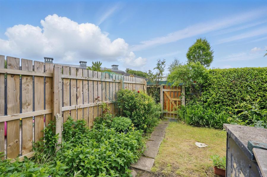 45 Findon Gardens