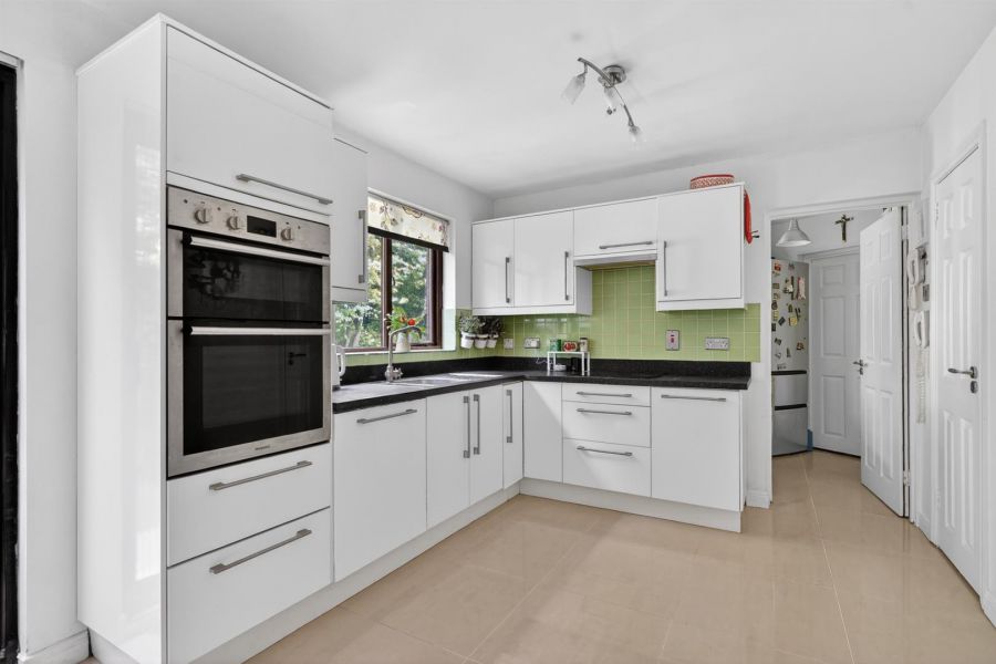 4 Richmond Mews