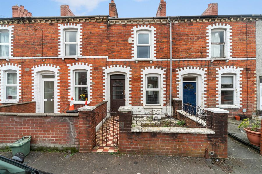 100 Donnybrook Street