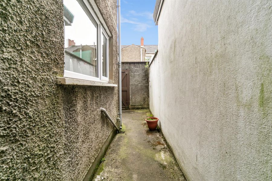 100 Donnybrook Street