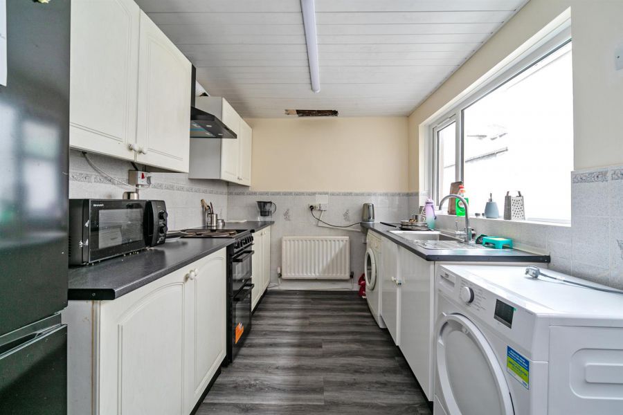 100 Donnybrook Street